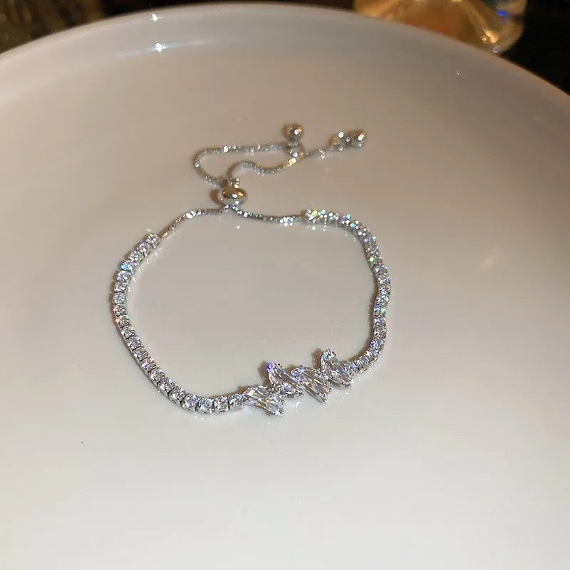 Soren Curved Wave Rhinestone Adjustable Bangle