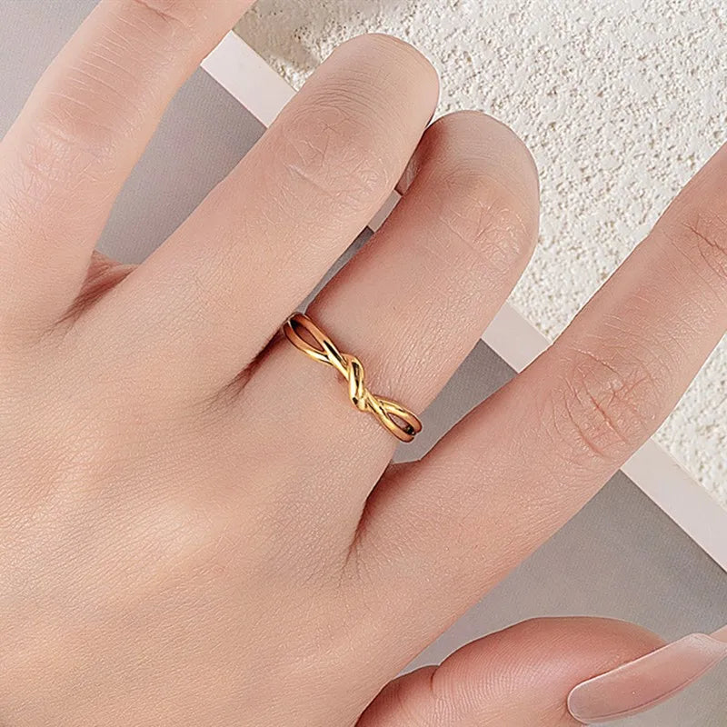 Astrid Stainless Steel Interlocking Knot Ring